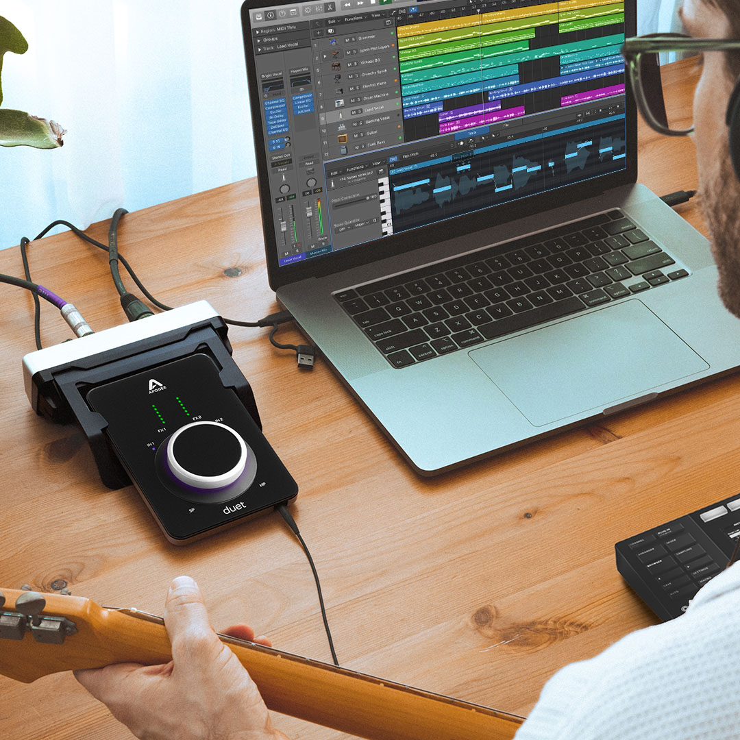 Duet 3 Logic Pro and guitar player