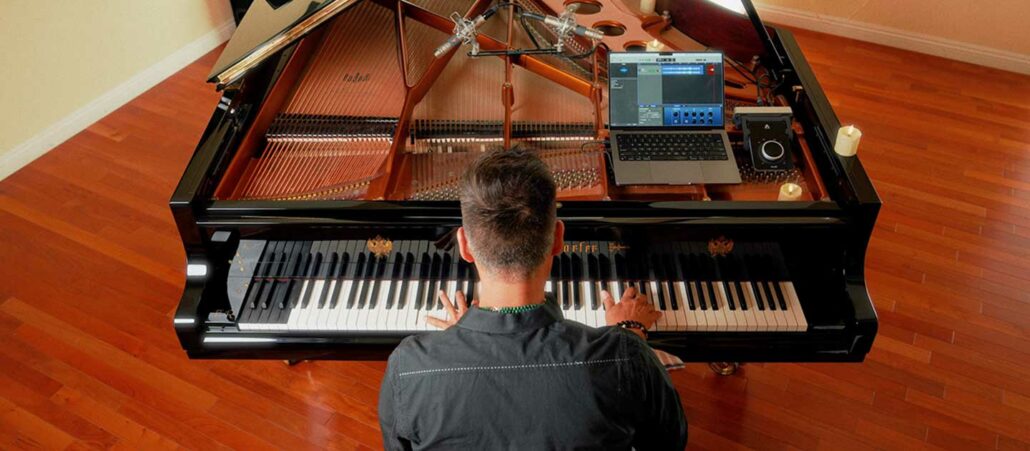 Freddie Ravel playing and recording piano with Duet 3 and Garageband